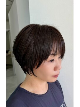 ルネシミズ(Rune shimizu) オリーブグレージュ×くびれショート