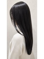 ブルーノ 東員店(BRUNO)&nbsp;ツヤ感が魅力の、上品な黒髪ロングストレート