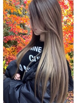 アース いわき店(HAIR&MAKE EARTH) ライトブラウンのセンターパートスーパーロングストレート