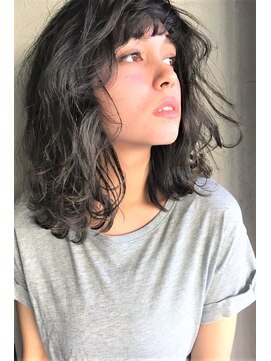 リマ(RIMA) 【RIMA】 外国人風☆キメ過ぎないくせ毛感×ミディアムパーマ