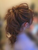 ミテ(MiTe)&nbsp;アレンジヘアセット　ポニーテール　パーティーヘア　お呼ばれ