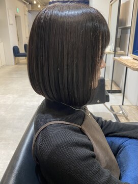 シェリル ヘアーアンドビューティー(cherir HAIR&BEAUTY) 前下がりボブ/ネイビーカラー/ぱつっとボブ/お客様スタイル