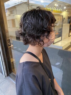 ソラーナ(SOLANA) ショートスタイルにウェットなウェーブスタイル！