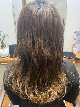 ヘアーカインド(Hair Kind) 外ハネ巻き