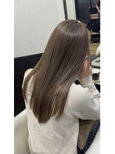 まろやかなベージュ系や大人も楽しめる上品なハイトーンカラーならお任せください。