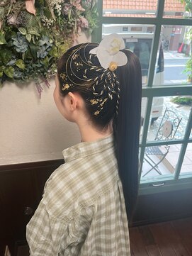 ヘアーズ ラブリージョブリー(hair's Lovely Jubbly) 【前田】タイトハイポニー