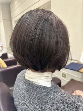 松本平太郎美容室 銀座パートツー(PART2) グラデーションボブ