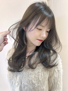 レジナヴィータ 栄(Reginavita) オリーブグレージュ 透明感カラー レイヤーカット 美髪 髪質改善