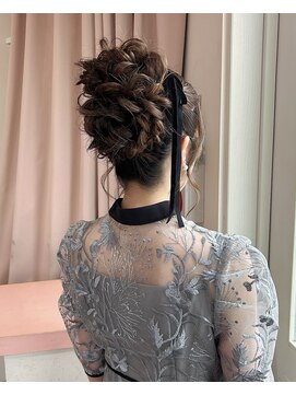 ベティ(Bettie) お呼ばれヘアセット　ヘアアレンジ　ゆるふわアップ