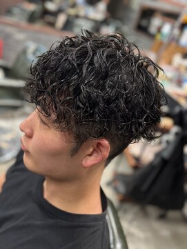 スリーセント 栄(3/cent) スパイラルパーマ