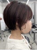 ミルクティーベージュカラーハイライトくびれショートヘア