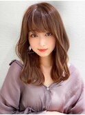 2wayバングでイメチェン！顔まわりレイヤーくびれヘアが人気