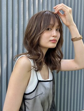 ラティ(Ratie) ミックスウェーブのミディアムレイヤー