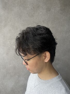 プラスイズム(PLUSISM) 毛流れパーマ