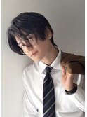 大人の色気漂うセンターパート