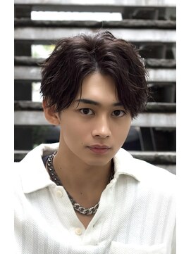 フリーラ 横浜(freera) メンズルーズパーマフェザーパーマ韓国ヘアシャドウパーマ