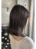 大人外ハネミディアムボブ