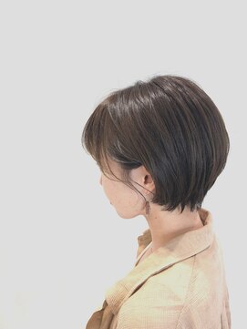 ルーシー(Lucy) 耳かけショート