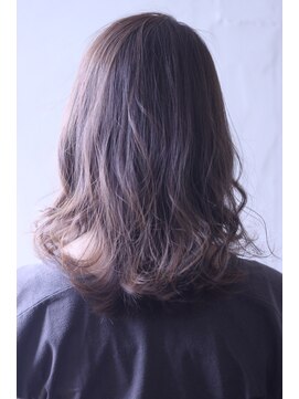 エヌドット 高井田(n.) 20代30代・ミディアムレイヤー×Addicthy Color