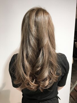 ビスト ヘアーデザイン(Vist hair design) イルミナカラー ベージュブラウン