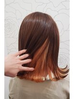 レングス ヘアグラフィック(LENGTH HAIR GRAPHIC) コントラストカラーの切りっぱなしボブ