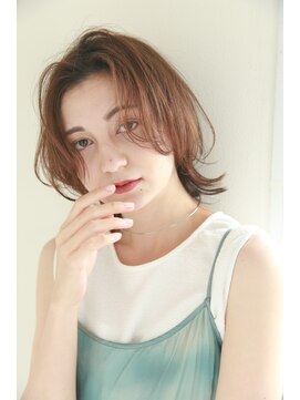 エクリ 麻布十番(equri) イルミナカラー