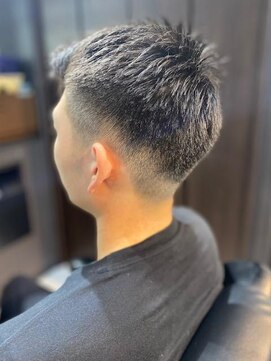 バーバーバー 四谷(BARBER-BAR) 大人の刈り上げスタイル