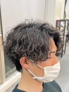 バース バイ ハピネス(BIRTH by happiness) ツイストスパイラルパーマツイストパーマメンズマッシュパーマ