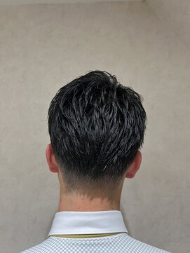 ヨシザワインク プレミアム 横浜 桜木町店(YOSHIZAWA Inc. PREMIUM) ツーブロック刈り上げ王道束感ショート