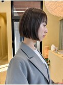切りっぱなしボブ小顔カットグレージュミルクティ