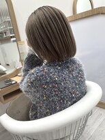 アドラーブル ココロ 新潟(adorable CoCoLo)&nbsp;20代30代大人可愛いダブルカラーアッシュグレージュ