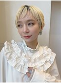 ハイトーンショートブロンドカラー