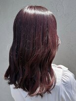 ハチ(hachi)&nbsp;艶髪セミロングカシスピンクミディアムヘアー