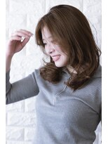 ノイン(noine)&nbsp;30代・40代・50代・セミロング・ミセス・大通り・２０２５