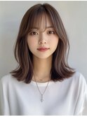 アッシュブラウン ミディアム くびれヘア ワンカール