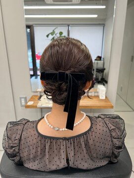 バルベストーキョーサウス(BARBES TOKYO SOUTH) ボブヘアのシンプルシニヨン【清板】