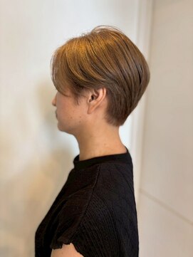 ホワイトストーン WHITE STONE ベージュナチュラルショートボブ