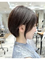 アフロート ルヴア(AFLOAT RUVUA) 【岩田莉奈】一人一人のオーダーメイドカットで骨格矯正 新宿