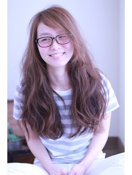 リッシュ(Hair&Eyelash Riche) ゆれるウェーブ/抜け感ロング/パーマ/ゆるふわロング/モテ髪