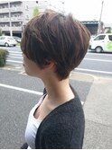 トップも短め、メンズ風ショート