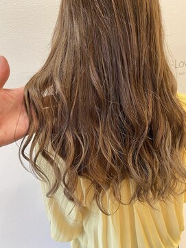 ザ ラブズ ラフズ ヘアー 本店(the loves laughs hair) ハイグレイカラー×デザイン