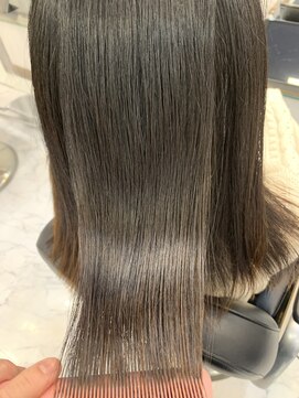 エスカーラ 表参道(THE ESCALA) @m_ayu/縮毛矯正/ストレート/艶髪/タビラマユミ