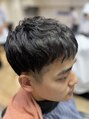 グルービー(Groovy) 2ブロバック刈り上げフォワードでトップにアイロンP入れてます