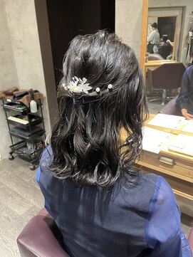 アフィナー(Afinar) ハーフアップ☆お呼ばれアレンジ