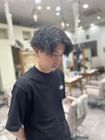 ヘアーワークス ボナ(HAIR WORKS bona.)&nbsp;おしゃれ男子のツイスパセンターパート ニュアンスパーマ