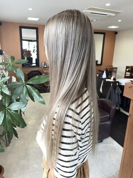 ヘアーサロン デペント(HAIR SALON Depend) ブリーチオンカラー　シルバーグレージュ