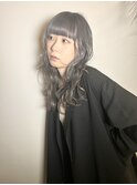 ホワイトシルバーブロンドブリーチカラー小顔レイヤーカット