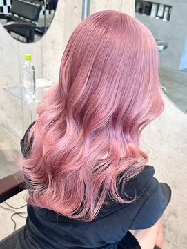 リル ラウム 原宿(LiL Raum) ピンクカラー♪/原宿/ブリーチ/ダブルカラー/レイヤーカット