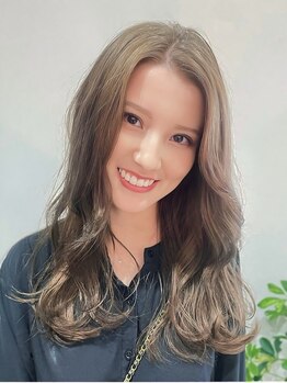 エルフ(elf)の写真/【年中無休/elf-エルフ-】30代からの気になる白髪もお任せ！明るめやアッシュ系等、豊富なヘアデザインが◎