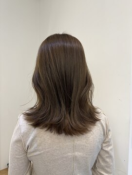 ジーナ 渋谷駅前(Zina) オリーブベージュ